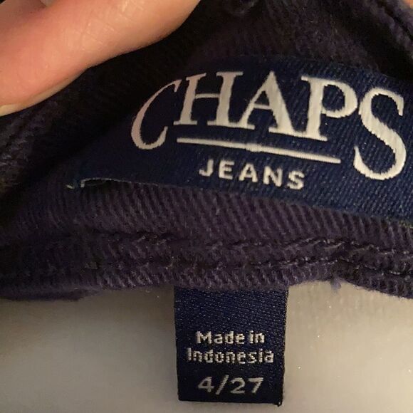 NWT Chaps size 4 navy  stretchy cuffed bermuda shorts - Picture 11 of 13